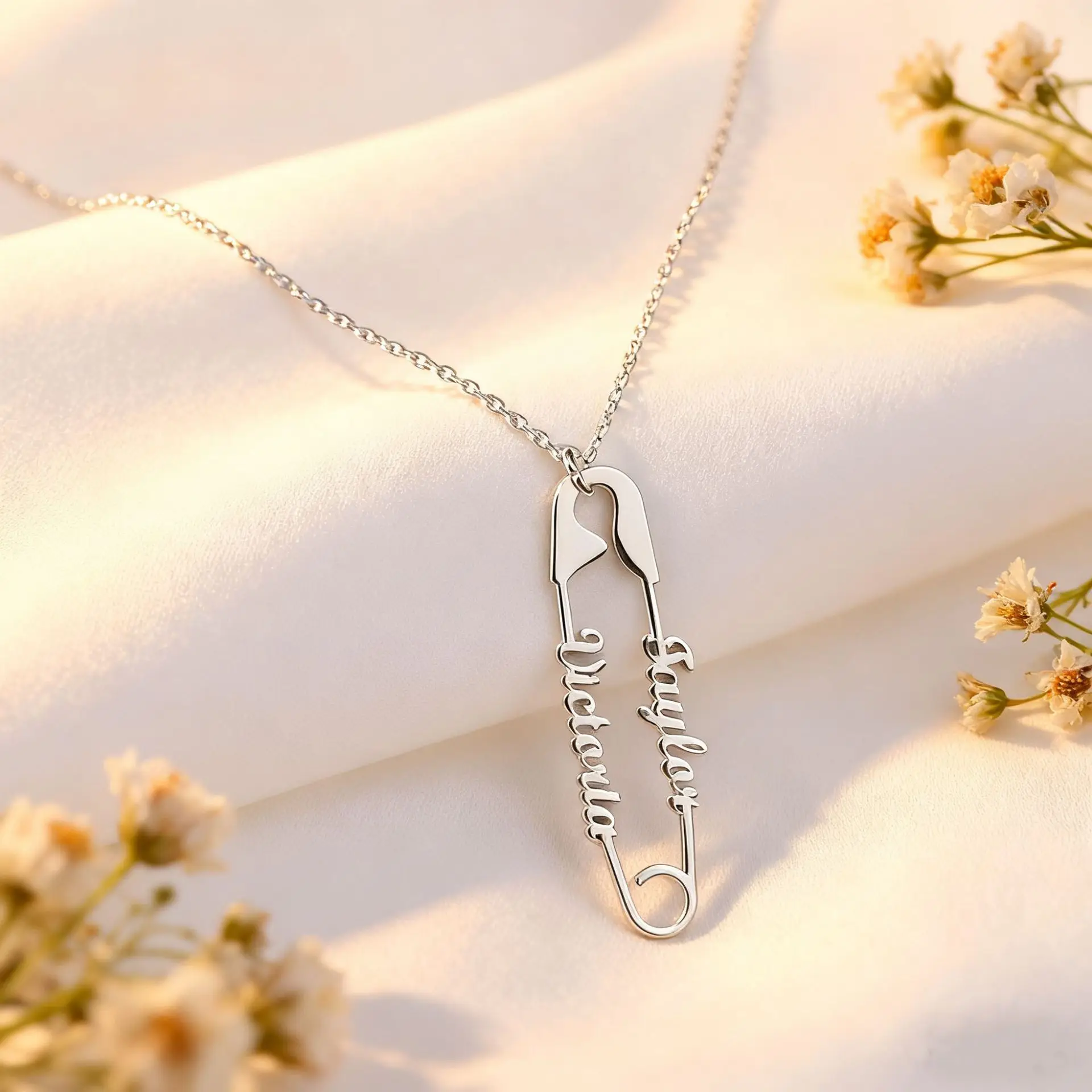 

DOREMI Personalized DIY hollowed out English letters stainless steel waterproof paper clip name necklace women collarbone chain