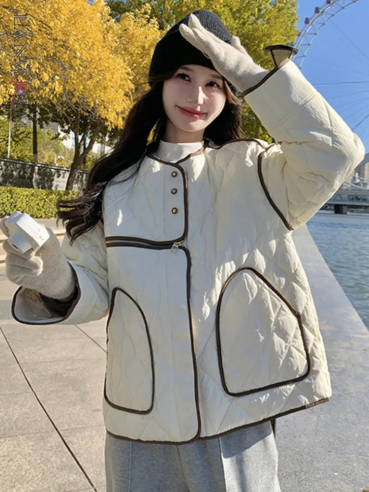 LANMREM Winter Warm Fashion Cotton Coat For Women O Neck Contrast Color Big Pocket Jackets 2024 Korean Style New Clothes 2DB1029