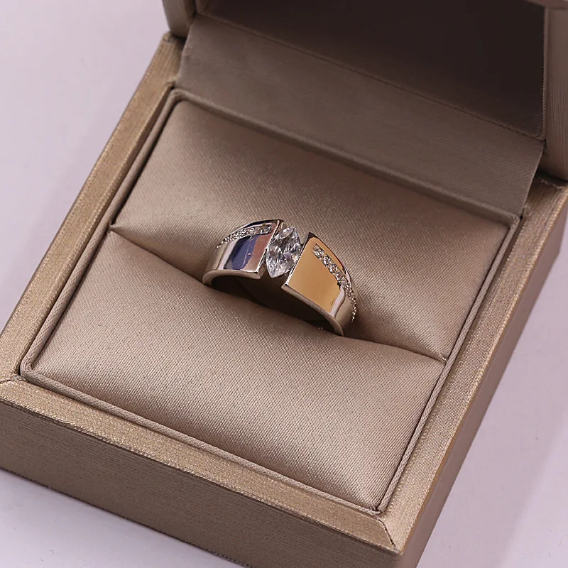 New in Fashion Glossy Horse Eye Diamond rings for women Couple Style Classic Ring Charms Banquet silver 925 Jewelry Accessories