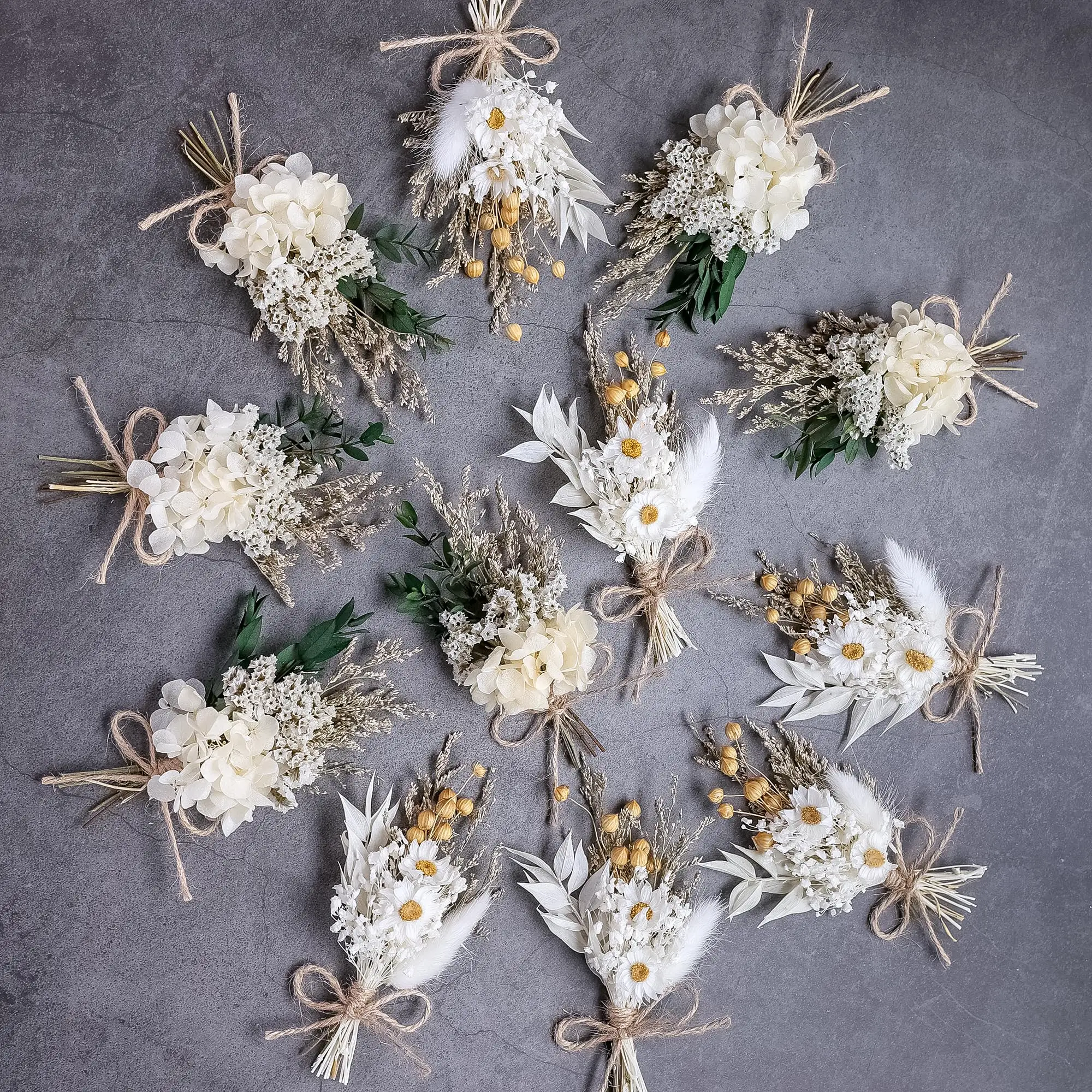 Groomsmen Buttonholes Bridesmaid Flower Corsage Brooch Boutonnieres Mini Natural Dry Flowers Bouquet Christmas Wedding Decor