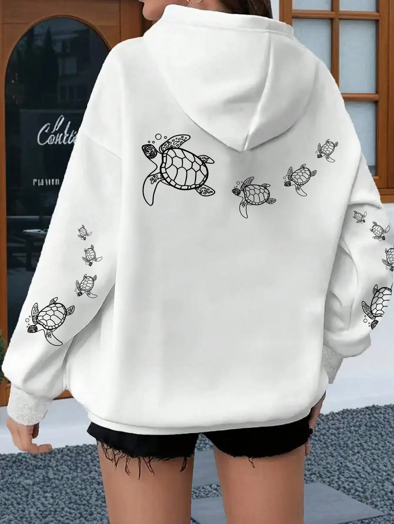 

Women's Oversized Turtle Graphic Hoodie with Drawstring, Casual Fall Winter Pullover
