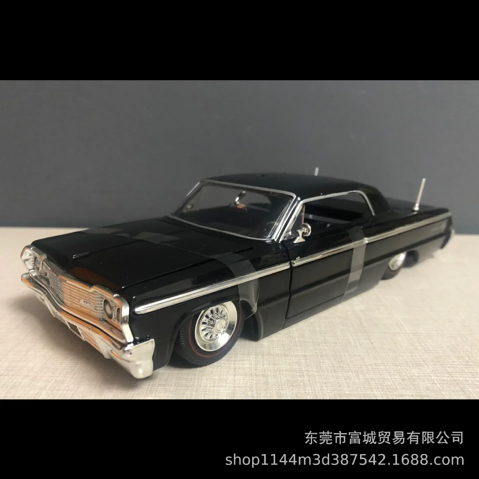 1:24 Scale Vintage Old 1964 Chevrolet IMPALA Chevy Diecasts & Toy Vehicles Car Model Metal Auto Souvenir Gift Jada