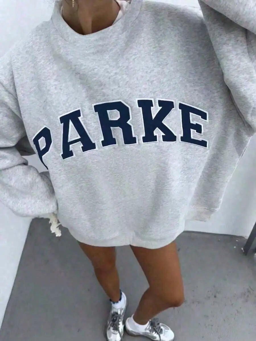 

PARKE Letter Print Loose Pullover Sweatshirt for Women, Casual Long Sleeve Top, Spring to Winter Wear