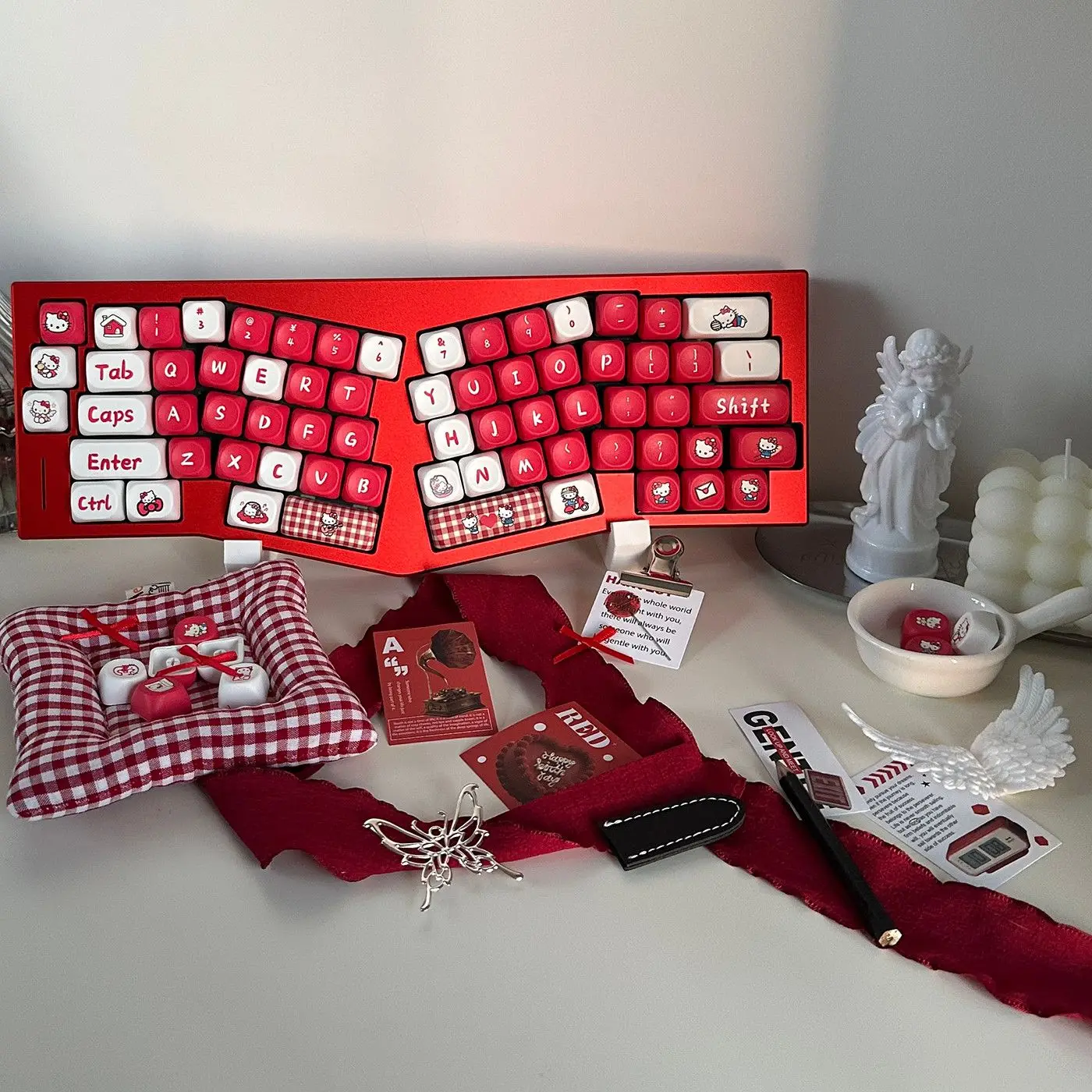 Fashion Kawaii Sanrio Hello Kitty Red Gingham Pbt Keycaps, Moa Height Cute Anime Custom Keycaps for Mechanical Gaming Keyboard view 4