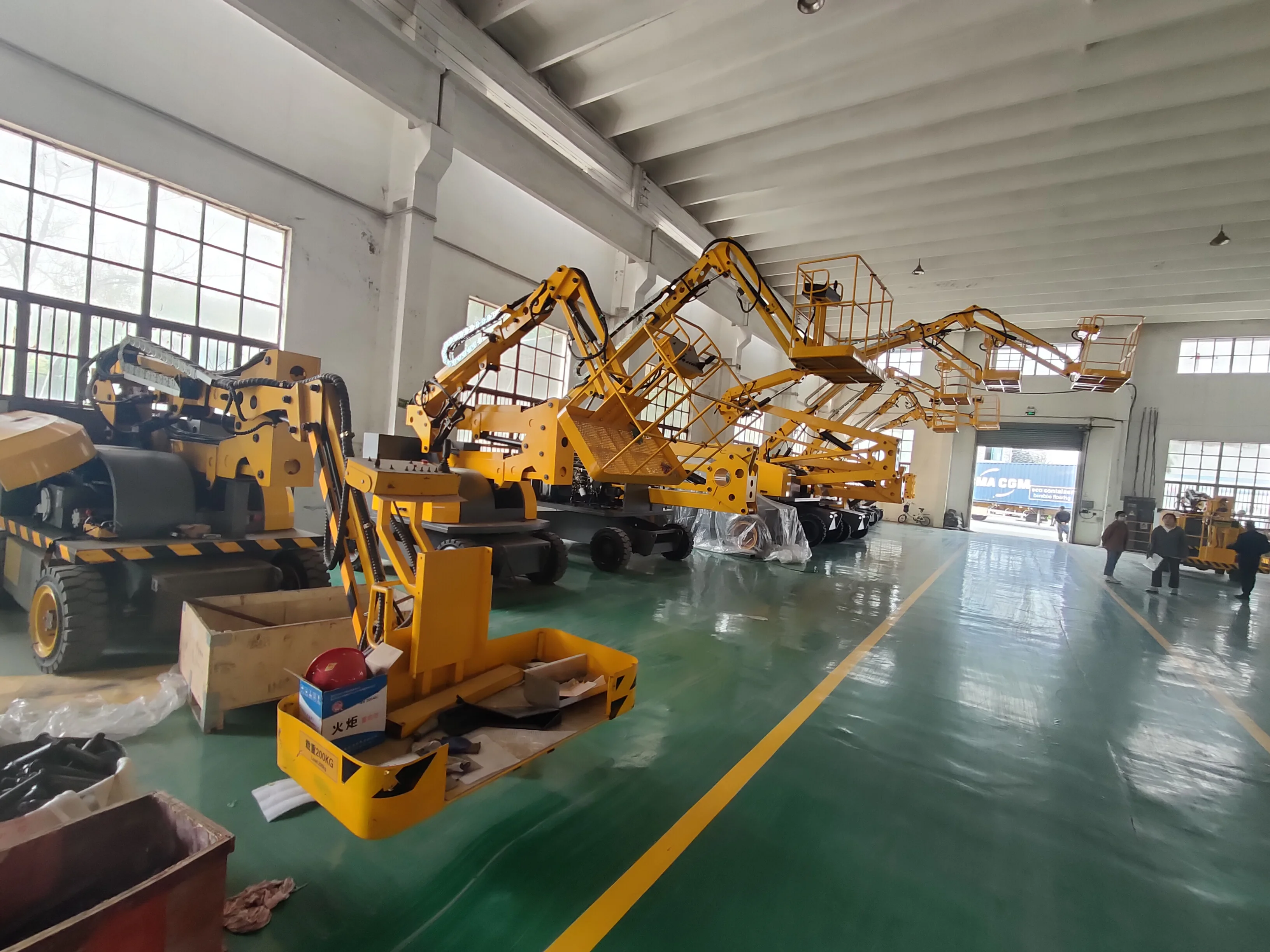 20M Multi Joint Articulating Boom Lift Aerial Work Platform Triple Hinge Arm Design for Complex Positioning