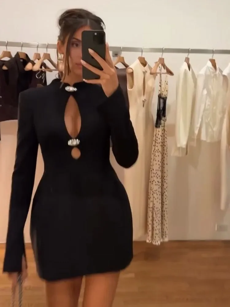 فستان قصير أسود مفرغ للنساء مثير بأكمام طويلة وخصر ضيق فساتين لخريف 2025 أنيقة للمكتب للسيدات للتنقل #1
