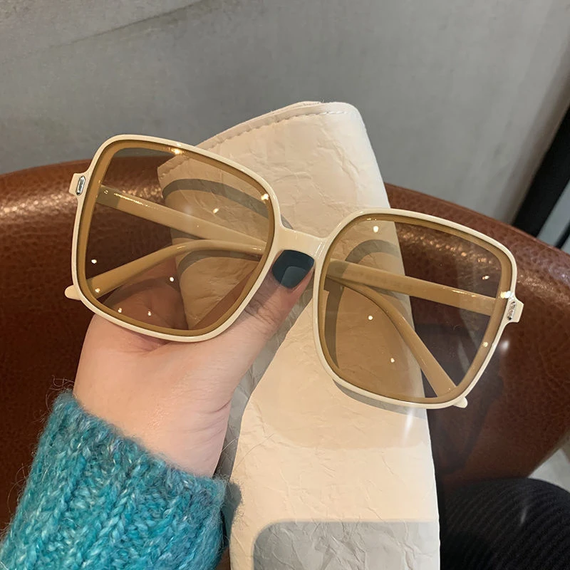 Square Sunglasses Woman Retro Vintage Gradient Sun Glasses Female Clear Lens Black White Oculos De Sol Glasses Women Очки