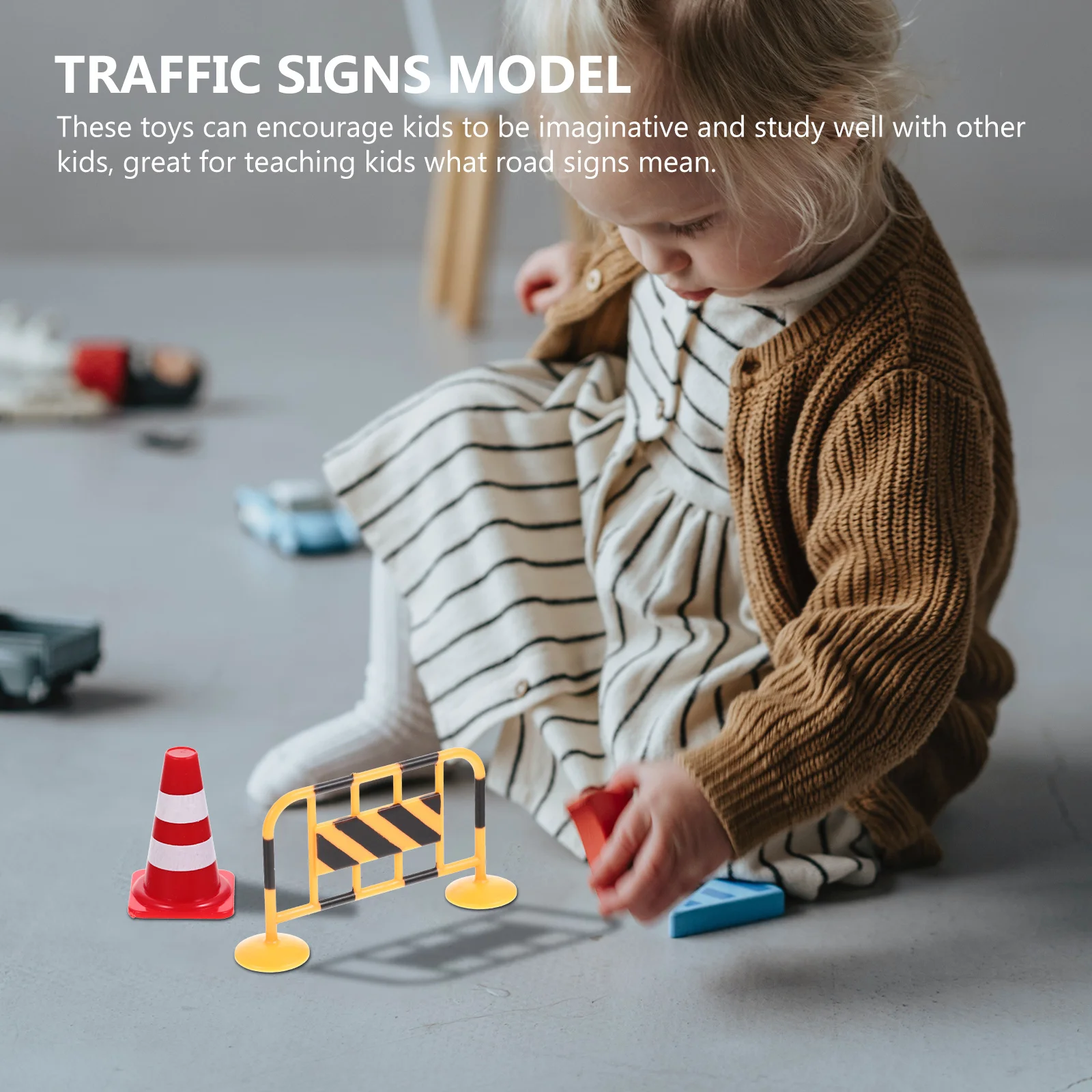 24 pièces panneaux de signalisation Kits éducatifs pour les enfants apprentissage précoce sécurité routière Mini cônes et Barricades Simulation de la circulation