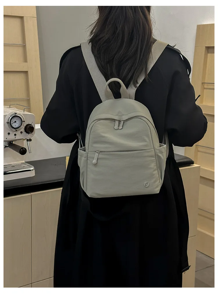 Stilvoller, minimalistischer Rucksack für Damen, leichte Reisetasche mit Telefonschlüsselaufbewahrung, kleiner, schicker Rucksack – Detail 22