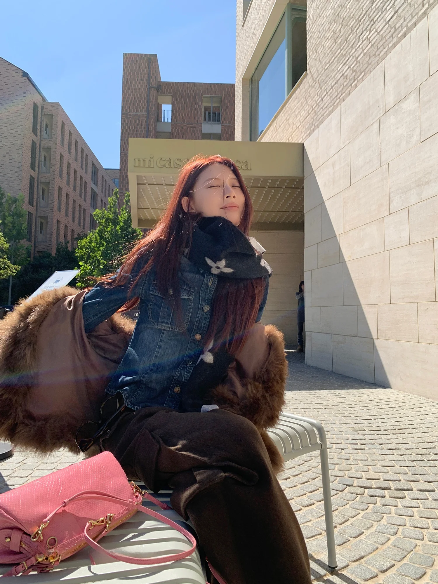 

Slim Fit Long Sleeve Collared Denim Shirt American Retro Style Women's Cotton Shirt Resistant to Deformation Daily Wear