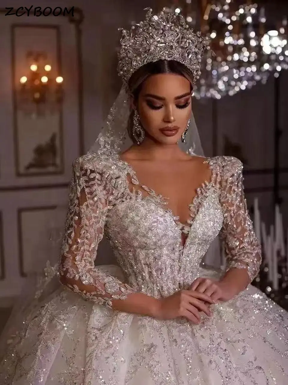 

Exquisite Ivory V-Neck Illusion Long Sleeves Ball Gown Wedding Dress 2023 Luxury Sparkly Appliques Bride Gowns Vestidos De Novia