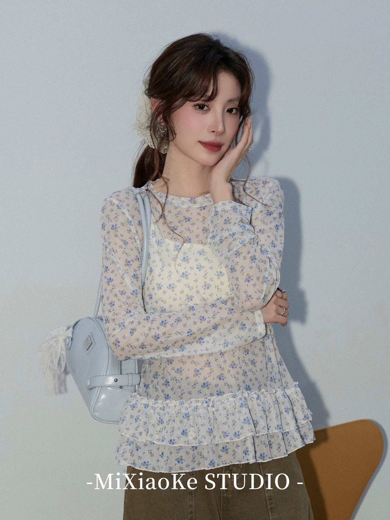 

Женская футболка с длинным рукавом и круглым вырезом, с цветочным принтом, приталенная, весенняя новинка, топ с асимметричным дизайном и высокой талией