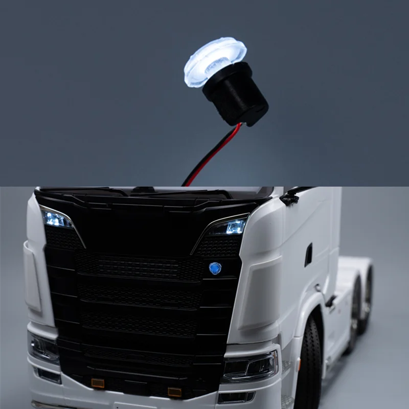 

1:14th Scale Front Light Air Intake Grille Lamp for Tamiya RC Dump Truck SCANIA 770S 56368 R620 R470 R730 Car Accessories