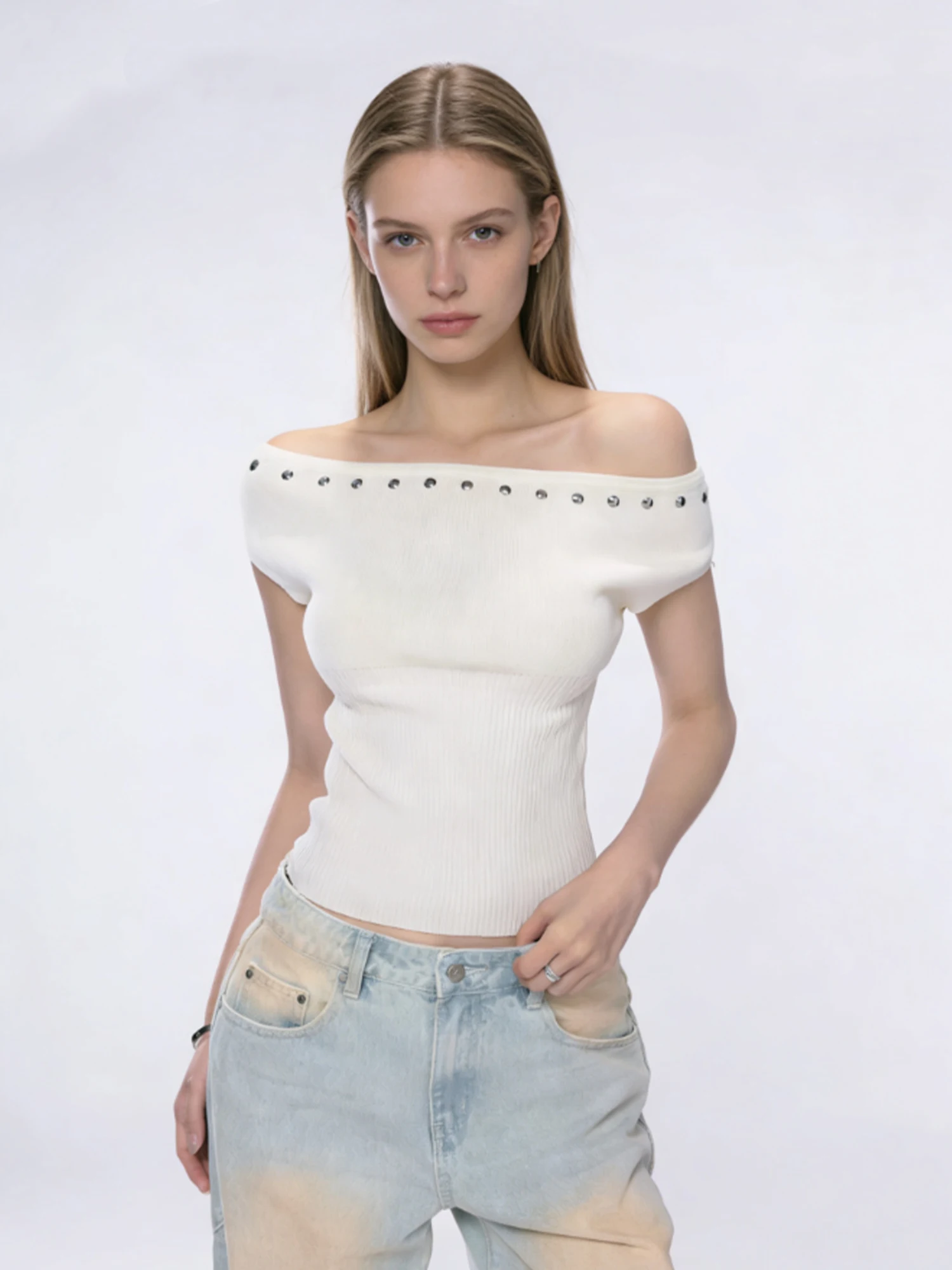 

Женская белая вязаная футболка Y2K с открытыми плечами, винтажный стиль, короткий рукав, вязаная футболка для девушек, летняя одежда