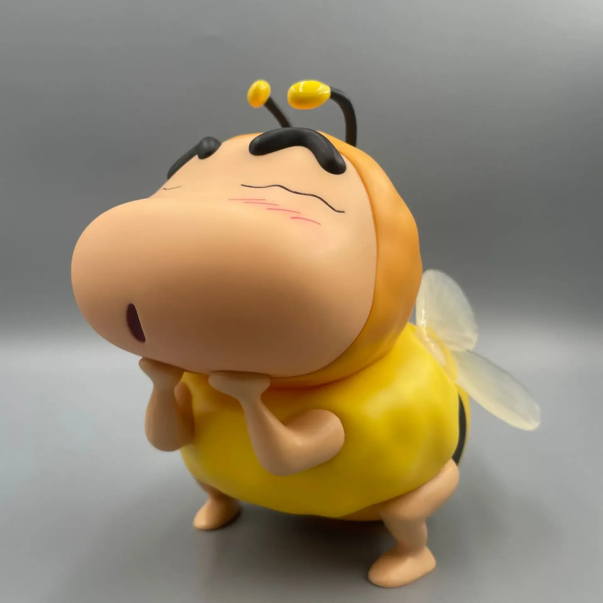 

14cm Crayon Shin-Chan Figure Luminous Nohara Shinosuke Cosplay Bee Action Figurine Pvc Model Statue Doll Toys