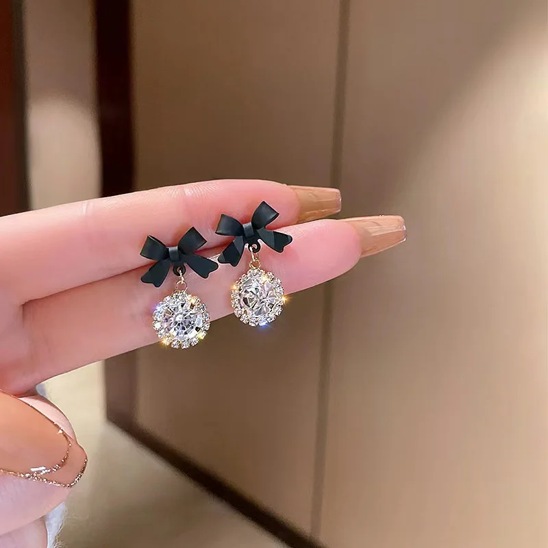 New Fashion Trend Unique Design Elegant Delicate Butterfly Zircon Earrings Women High Jewelery Wedding Party Gifts