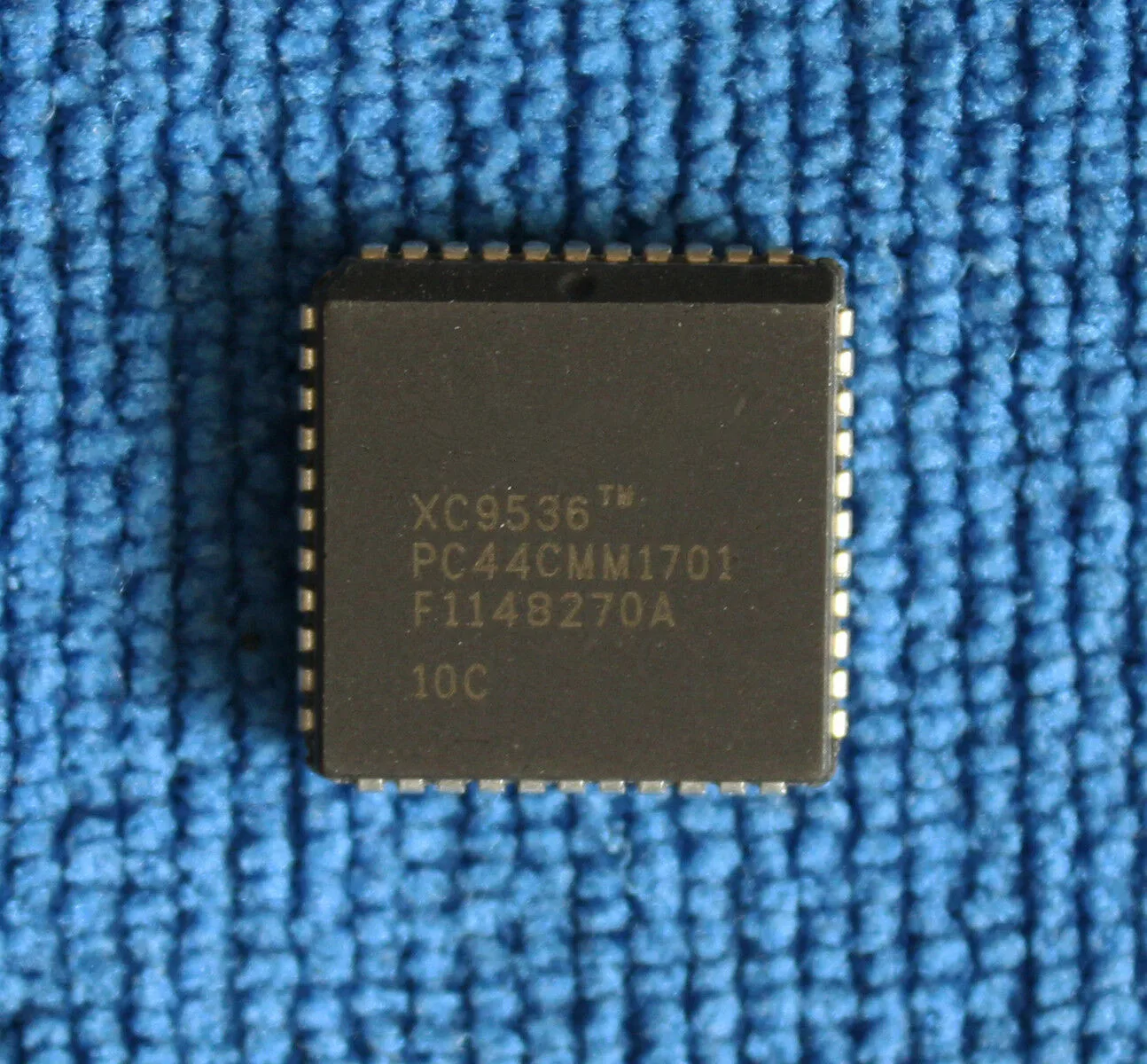 1pcs XC9536PC44-10C XC9536PC44 XC9536 XC9536-10pc44c PLCC44