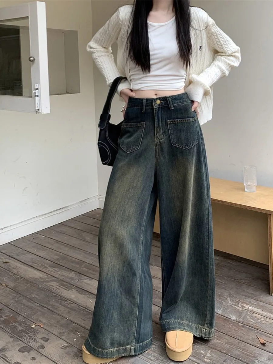 Retro women's big leg jeans washed in spring and autumn, high waist, loose and wide legs look slim, versatile straight leg jeans