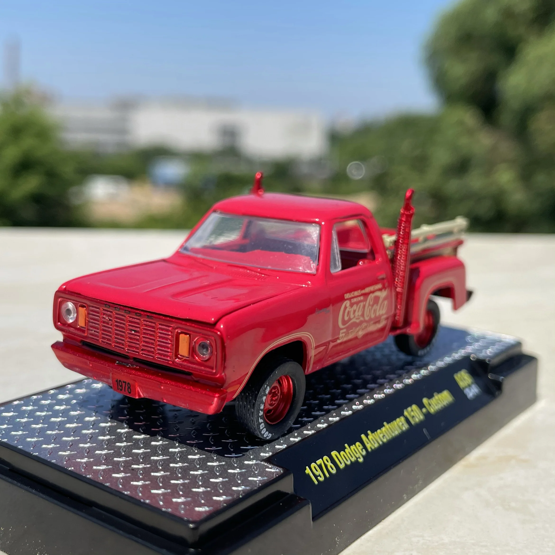 

Литой под давлением M2 масштаб 1:64 Dodge Pickup моделирование статический сплав модель автомобиля Коллекционная игрушка подарок сувенир дисплей орнамент