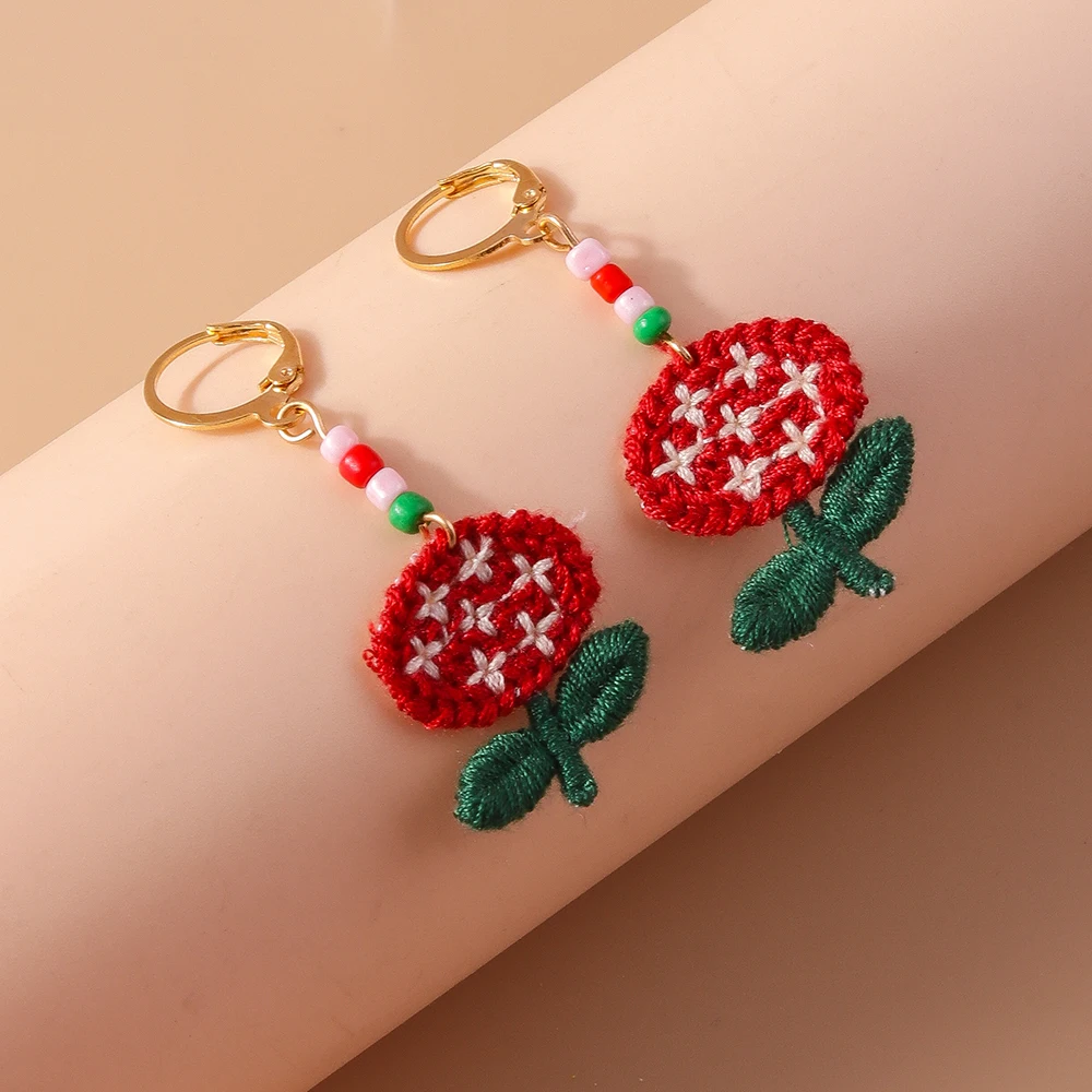 Aihua Rote Farbe Niedliche Gestrickte Blumen Ohrringe für Frauen Mädchen Handgemachte Gehäkelte Blume Rose Ohrringe Geburtstag Party Schmuck Geschenke – Detail 4