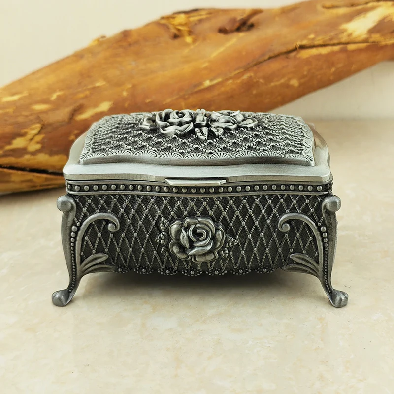 Vintage Metal Jewelry Box Flower Decor Necklace Bracelet Rings Storage Wedding Gift Organizer Carrying Cases Trinket Box