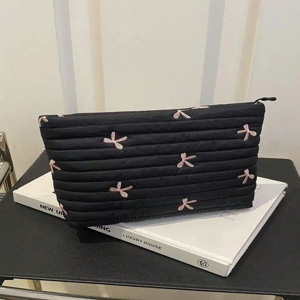 حقيبة مكياج كاجوال ذات ثنيات - مبطنة بمربعات بلون سادة، مثالية للتنقل والسفر اليومي #6