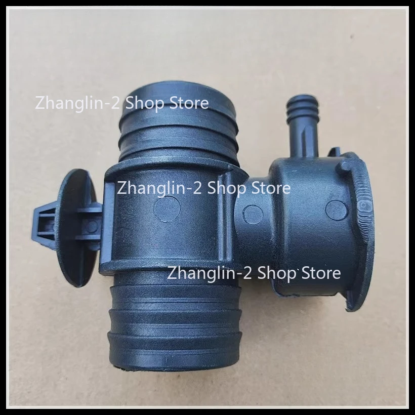 1pc for JEEP compass Liberty Caliber Sebring Avenger Water tank water pipe tee joint water tank cover base aluminum