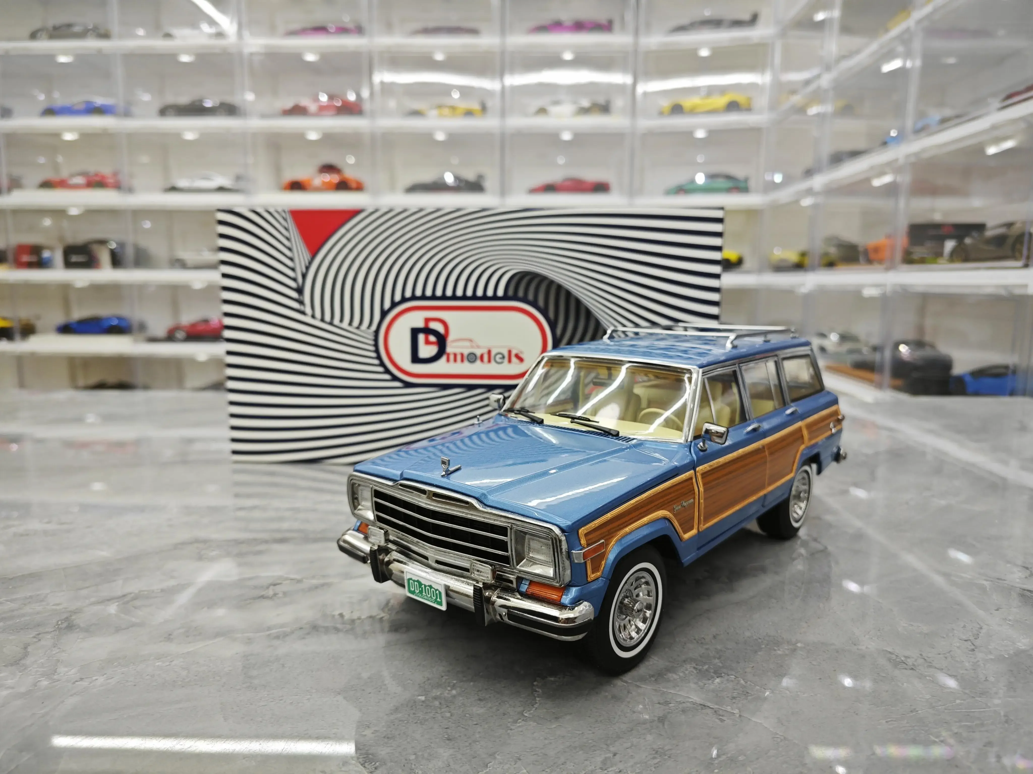 DD Model 1:18 Jeep Wagoneer mobil logam paduan Model simulasi artefaces rumah miniatur koleksi hadiah