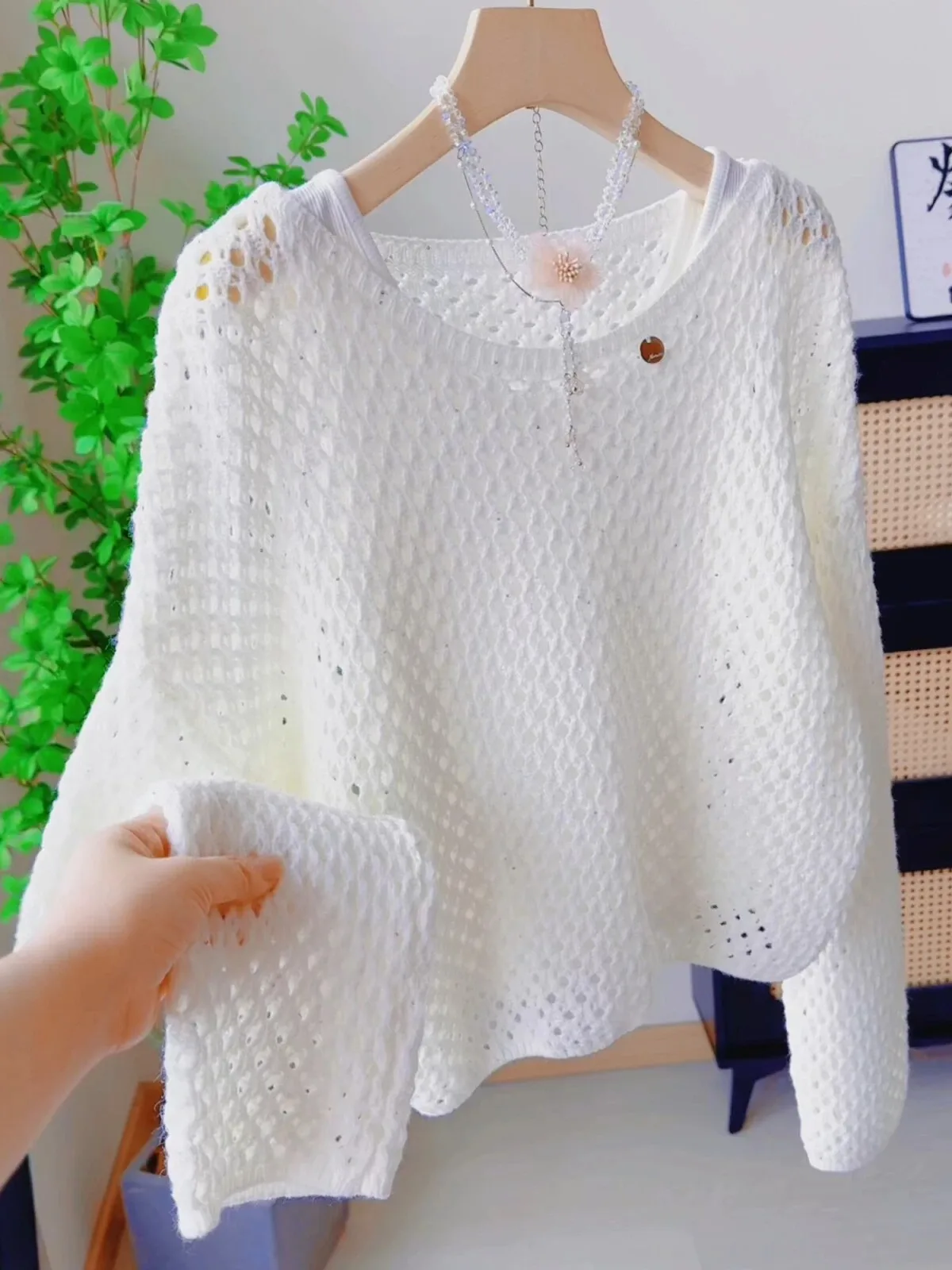 

Elegant Hollow out Knitted Vest Women's Spring Summer New Style Fashion Age Reduction Long Sleeve Versatile Sweater Cover up