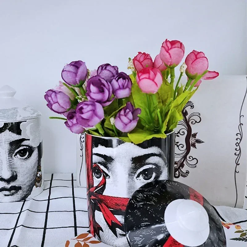 Creative Milan style Storage Tank with Lid Human Face Vintage Candle Holder Makeup Brush&pen Jar Ceramic Diy Desk Decoration