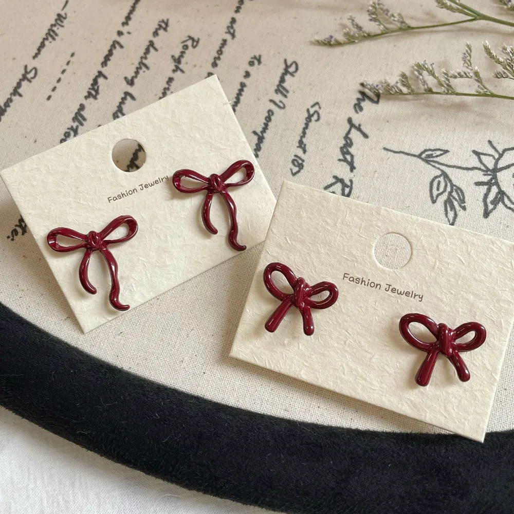 Retro Red Bowknot Stud Earrings Image 2