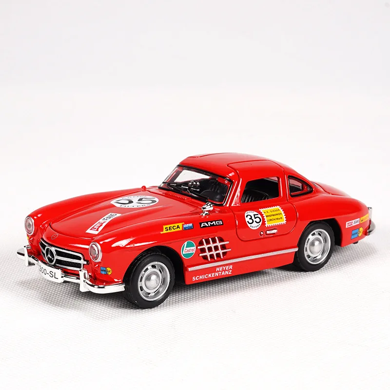 

1:32 300SL Sports Car Alloy Car Model Diecasts Metal Toy Vehicles Model Simulation Sound Light Collect gifts
