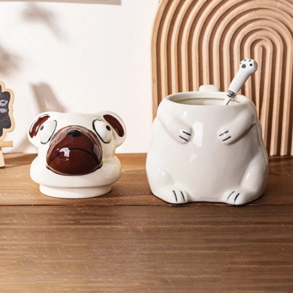 

Забавная кофейная кружка в форме мопса, керамические чашки с ручкой, крышкой и ложкой, керамические мультяшные милые чашки в форме собаки для воды, чая, молока