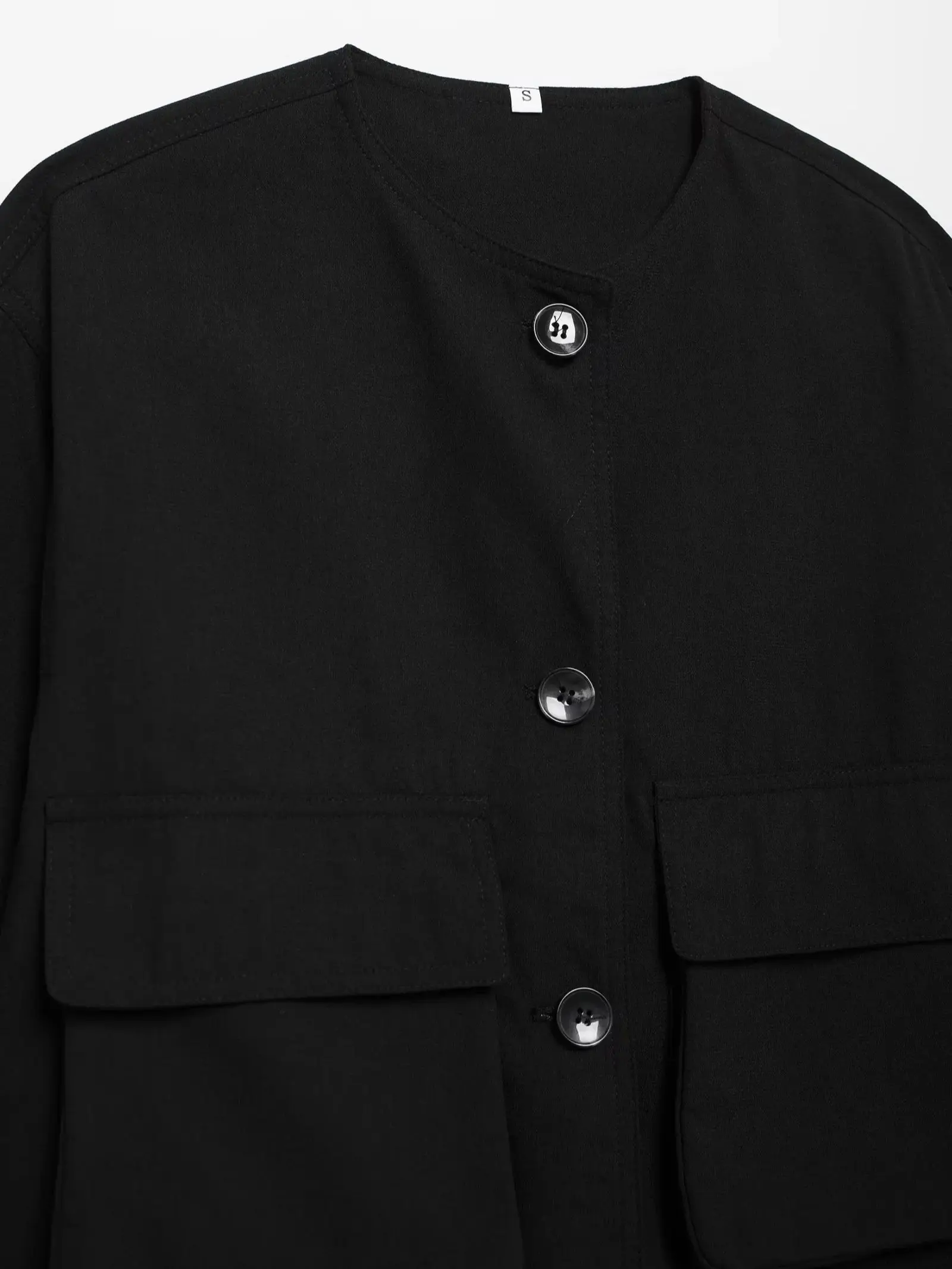 XNWMNZ 2024 Women\'s Pocket Bomber Jacket Women Retro Round Neck Long Sleeve Front Button Versatile Female Coat