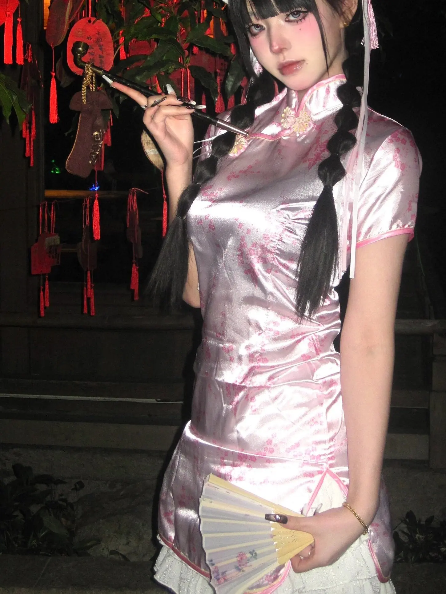 新しい中国風チャイナドレスハロウィンクリスマスコスプレ制服半袖メイド制服ショートチャイナドレス日常着