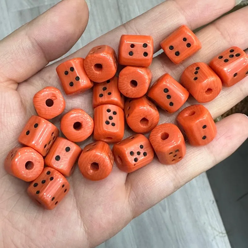 

10Pcs/set Foreign Trade New Product Orange Feeder Dice Board Game Accessories