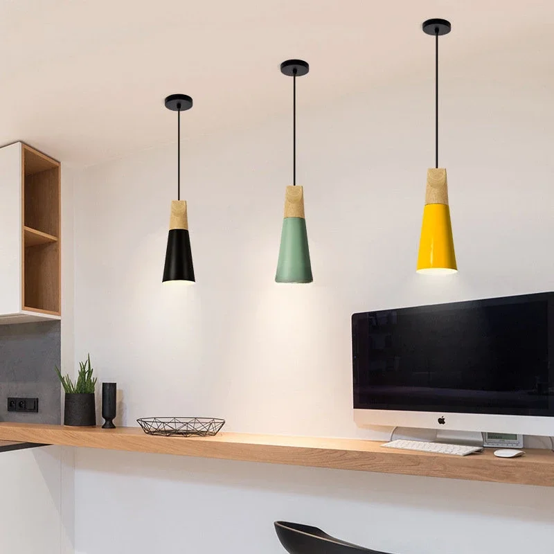 Lampada a sospensione moderna in ferro e legno dal design semplice per sala da pranzo, cucina, isola, soggiorno, apparecchio di illuminazione a sospensione per interni a LED