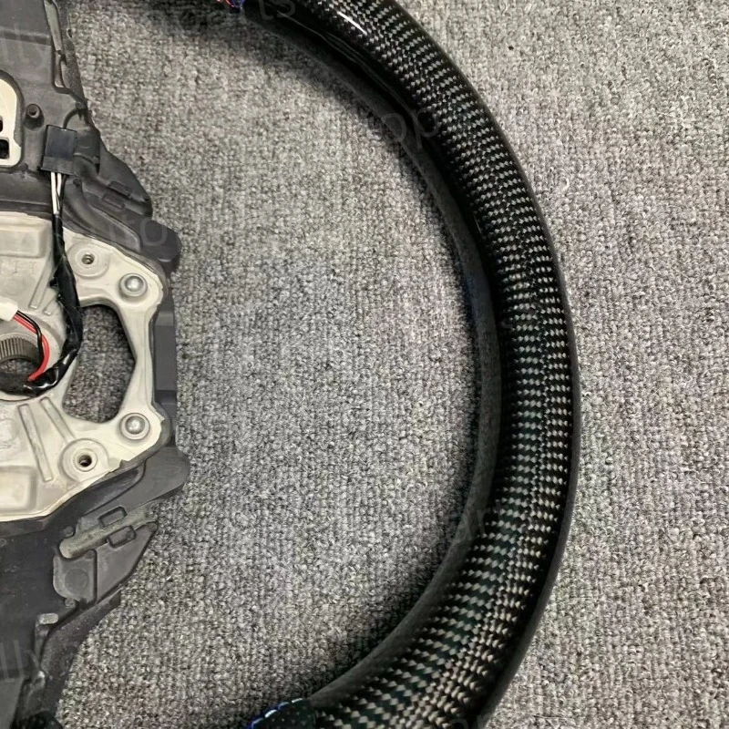 Beheiztes Carbonfaser-Sportlenkrad für BMW G01 G02 G30 G87 G80 G82 G81 F90 G06 G20 G22 X3m X5m Zubehör – Detail 4