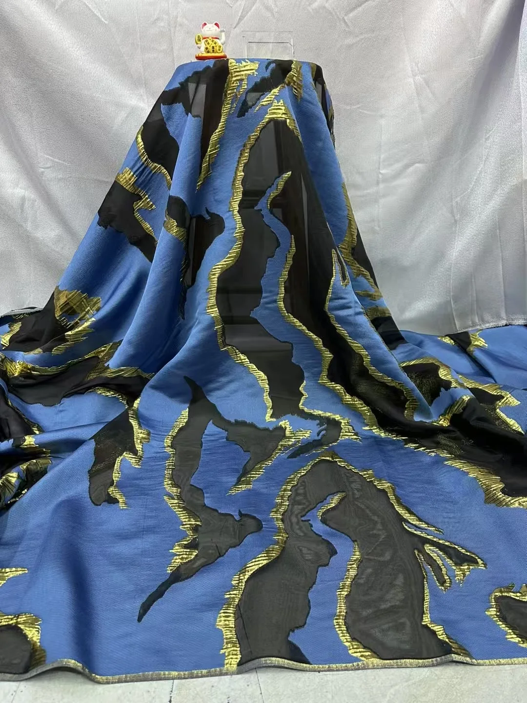 

African Brocade Lace Fabric Latest 2026 Nigerian Jacquard Lace Damask Lace Fabric Sew Luxury Party Dress For Women 5Yards