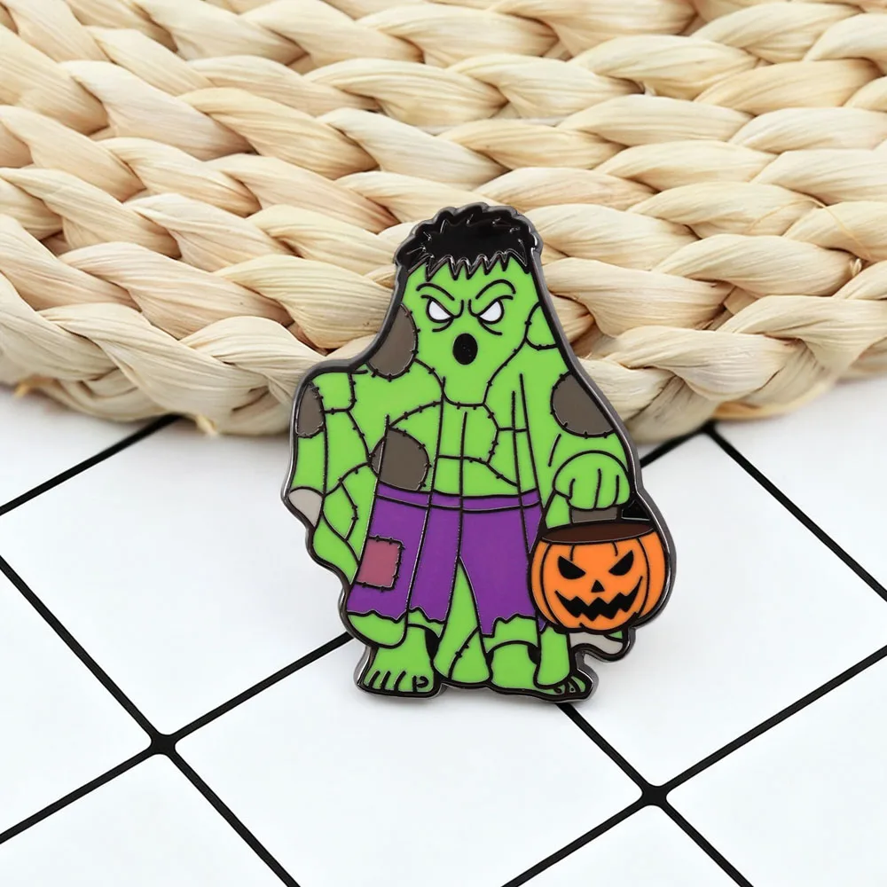 Halloween Stitching Green Cloak Brooch Pumpkin Candy Bucket Shaped Badge Cartoon Anime Character Enamel Pin Bag Decoration Gift