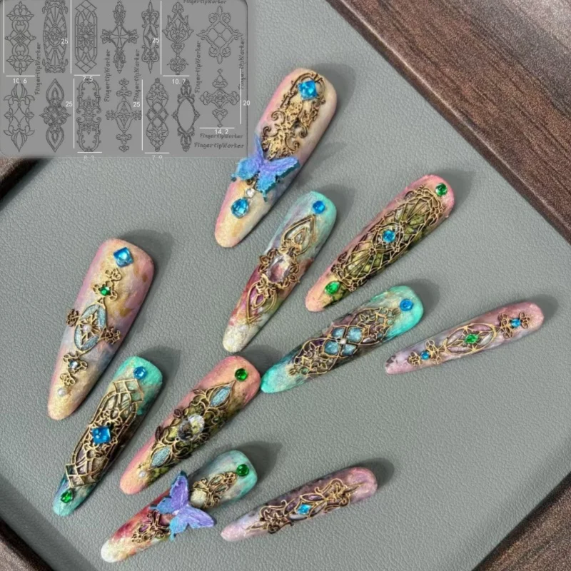 A vintage Patterned Window Flower Relief Exquisite Jewelry French Necklace European Three-Dimensional Carved Nail Art Mold
