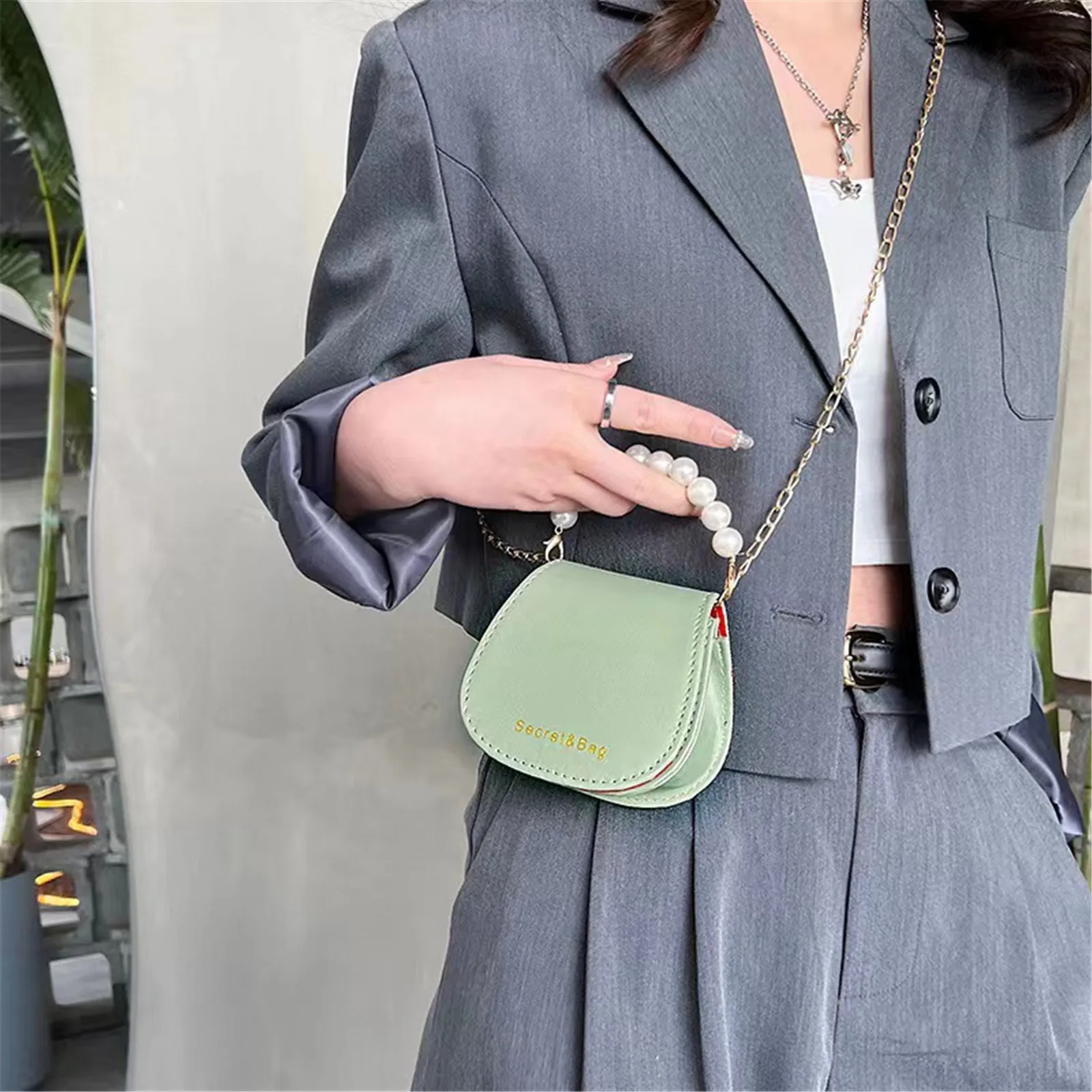 Damesmode Mini Parel Handtas Kettingtas Nieuwe Elegante Schoudertas Draagbare Meisje Crossbody Kleine Vierkante Tas 2023 Nieuw