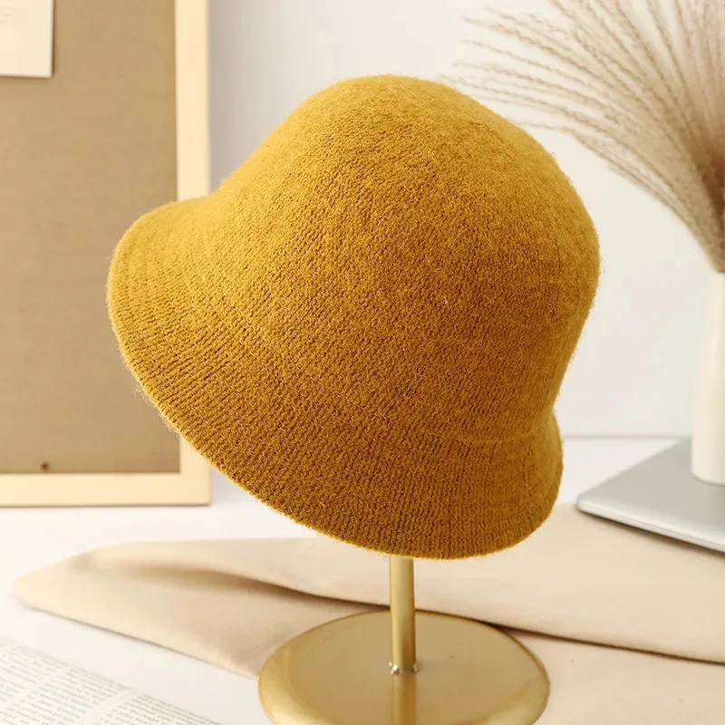 

Winter Woolen Buchet Hats for Women Vintage Knitted Warm Fisherman Hats New Hand Knitting Yarn Basin Caps for Ladies