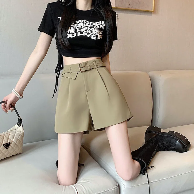 

Шорты с высокой талией, женские летние новые однотонные модные универсальные свободные повседневные шорты для зрелых темпераментов, милые женские корейские стильные литературные шорты