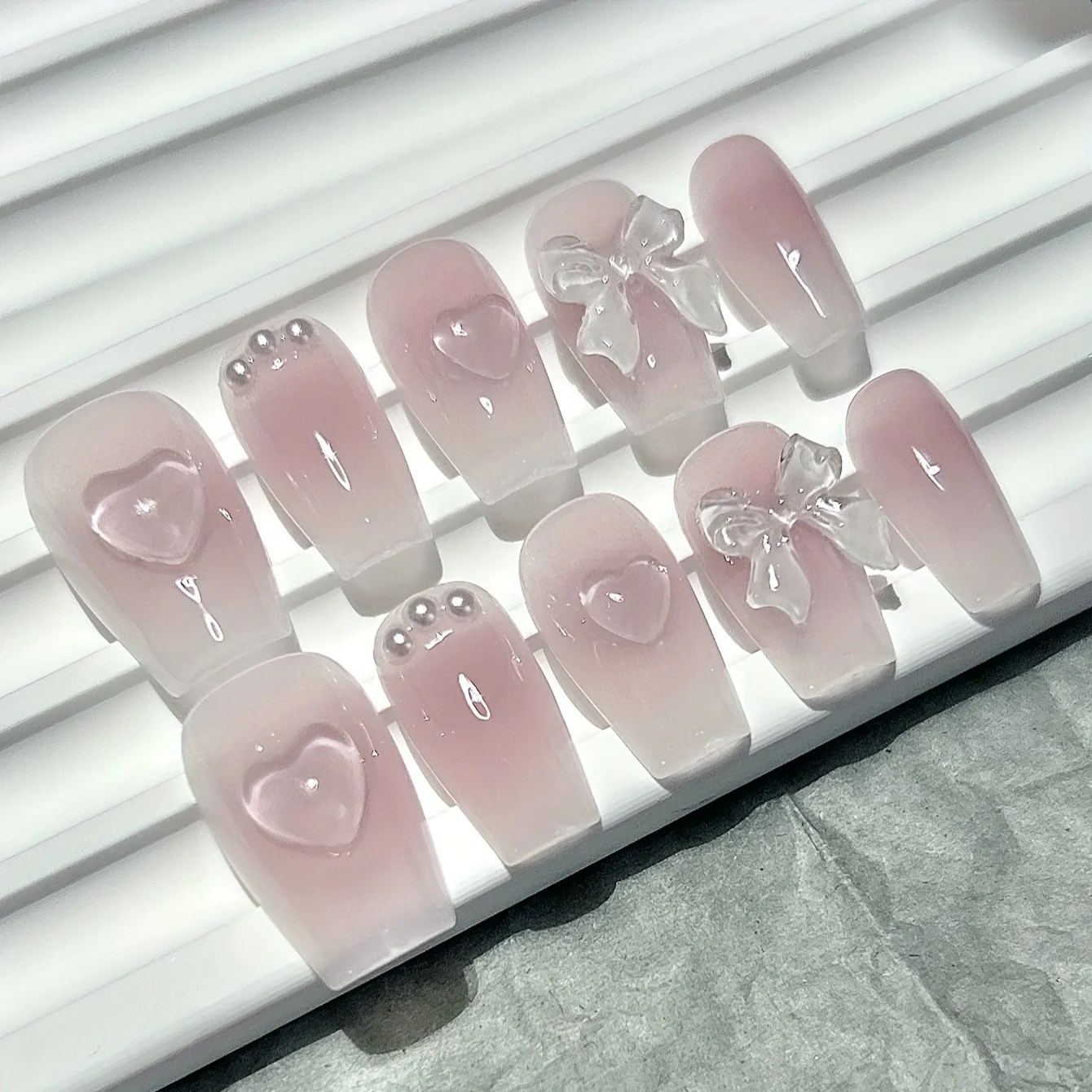 Cute Pink Sweet Princess Removable Handmade Wear Nail Art Y2K Vitality Girl Short Fake Nails Blush Bow Nail Patch