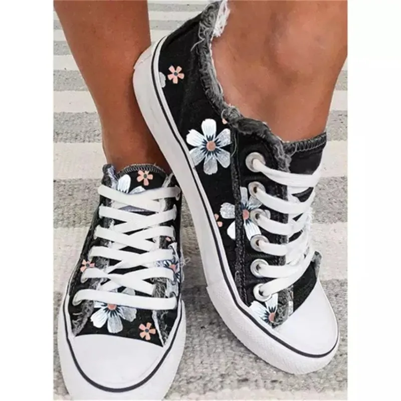 2022 New Women Comfortable  Denim Canvas Flats Flower Vulcanized Female Summer Fashion Lace-up Sneakers Ladies Casual Shoes