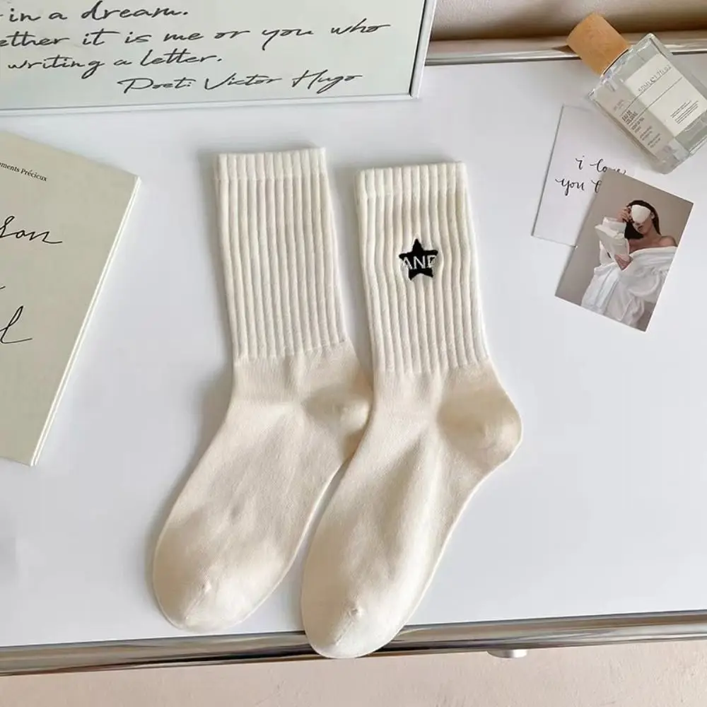 New Retro Cotton Sports Socks Fashion Spring Summer Black White Striped Socks Simple Style Couple Socks Embroidered Socks