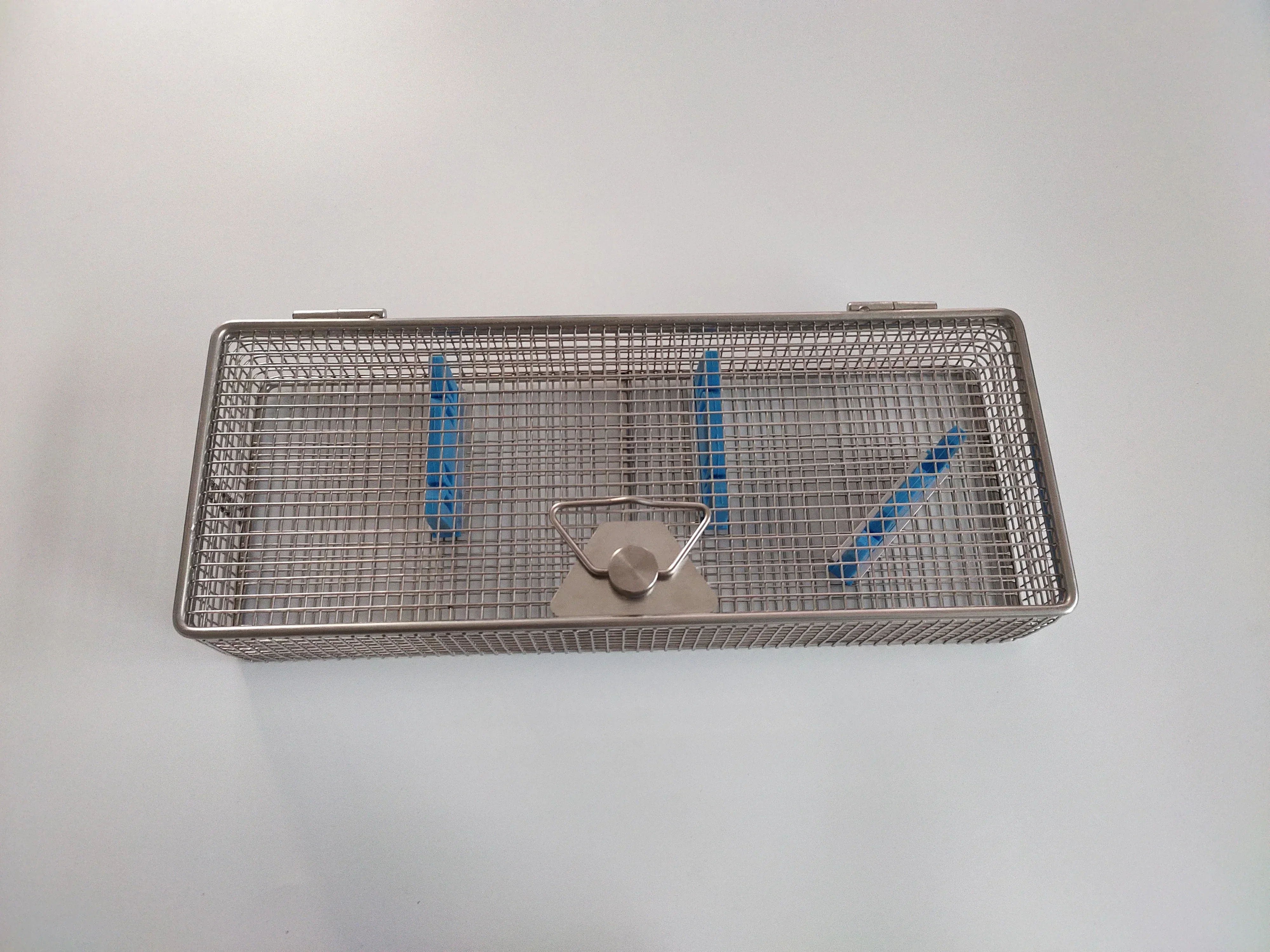 2025/Sterilization box for discectomy transforaminal instruments 4