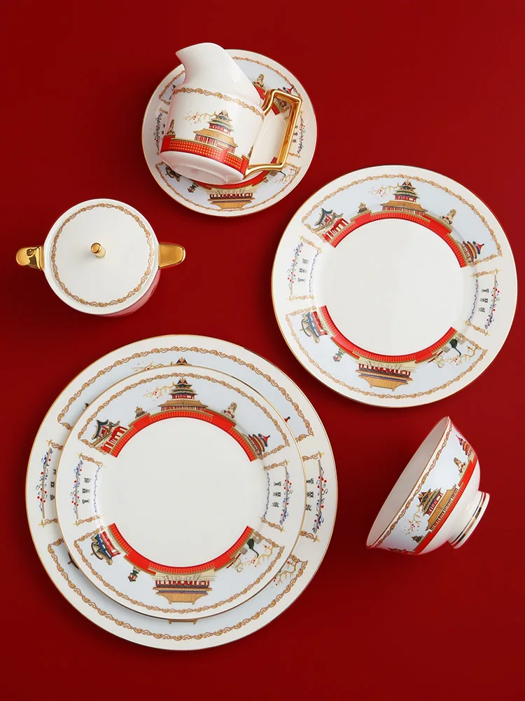 

Golden Trim Bone China Western Steak Plate Home Breakfast Dessert Plate Creative Ceramic Tableware Forbidden City Dinner Plates