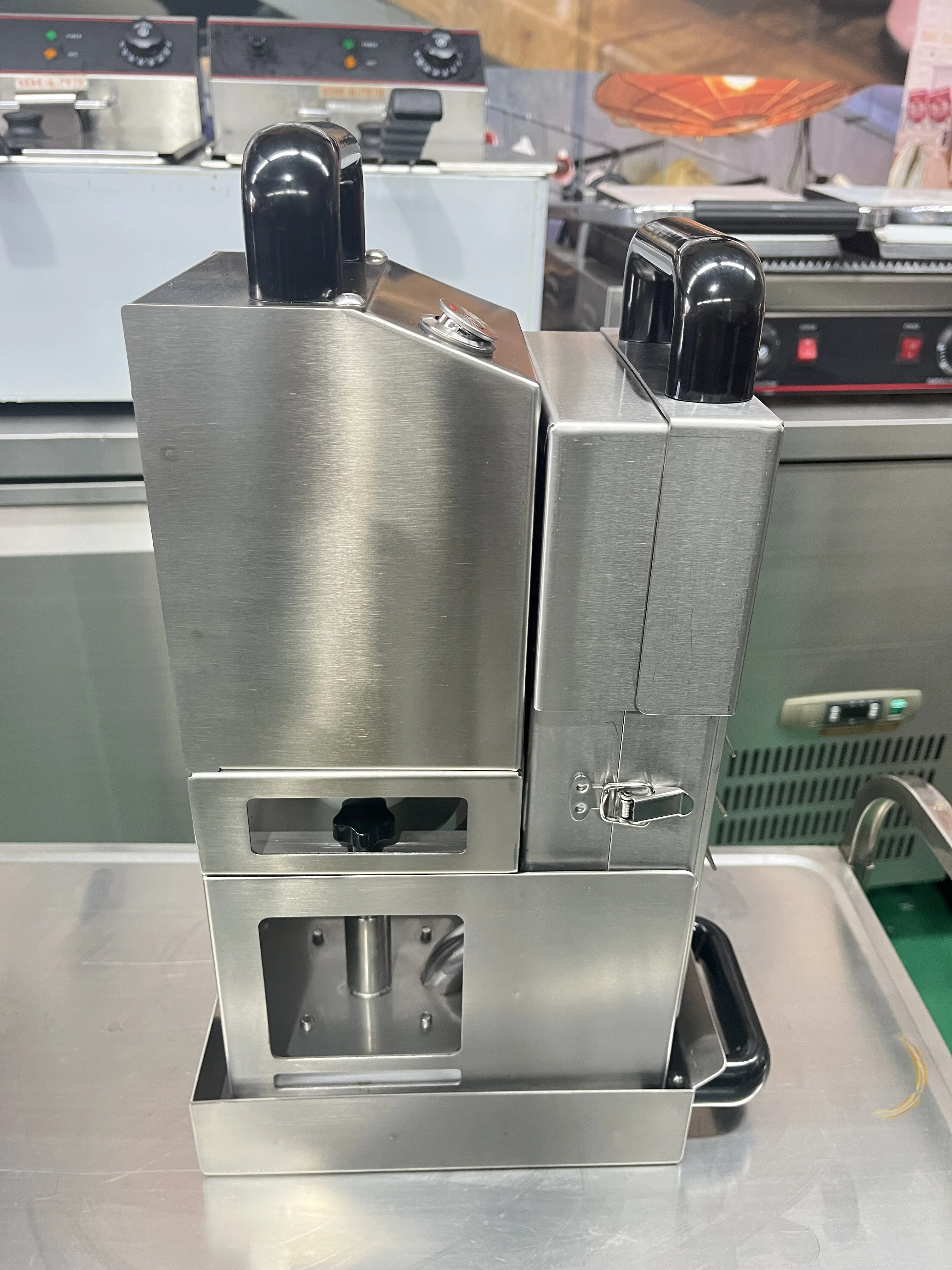 Good Quality Mini Centrifugal Oil Filter Machine For Deep Fryers In Restaurants Remove Impurities 35-45L Machine Oil Filter